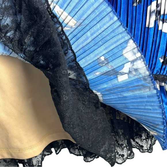 FOXIE DOX CARMELLA BLUE FLORAL PLEATED LACE MINI DRESS - Picture 12 of 14